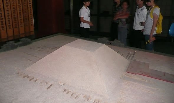 La misteriosa pirámide de 8.000 años en China puede contener un conocimiento antiguo increíble
