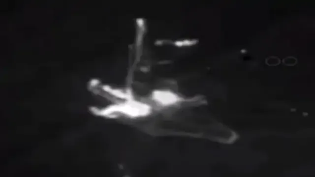 la mision apolo 17 fotografio una nave espacial extraterrestre en el espacio