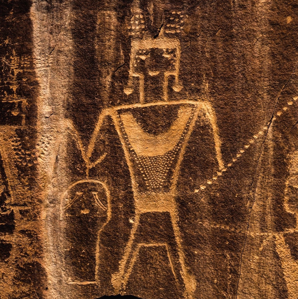 Antiguo petroglifo “Pie Grande” de seis dedos de Utah