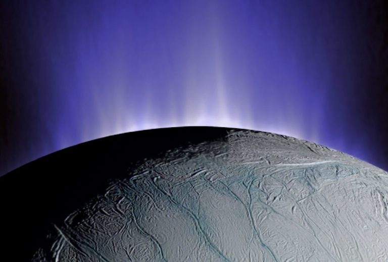el oceano de encelado puede esconder vida extraterrestre 1